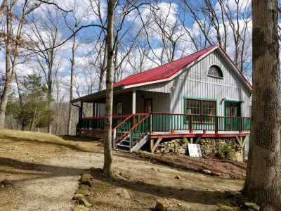 Nashville Indiana vacation cabin specials