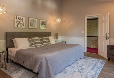 romantic honeymoon inn